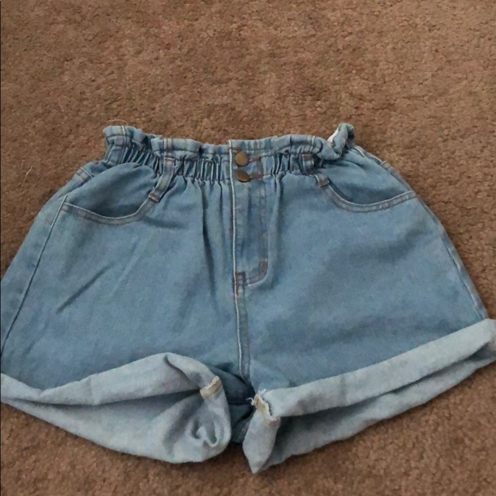 Princess Polly paper bag shorts